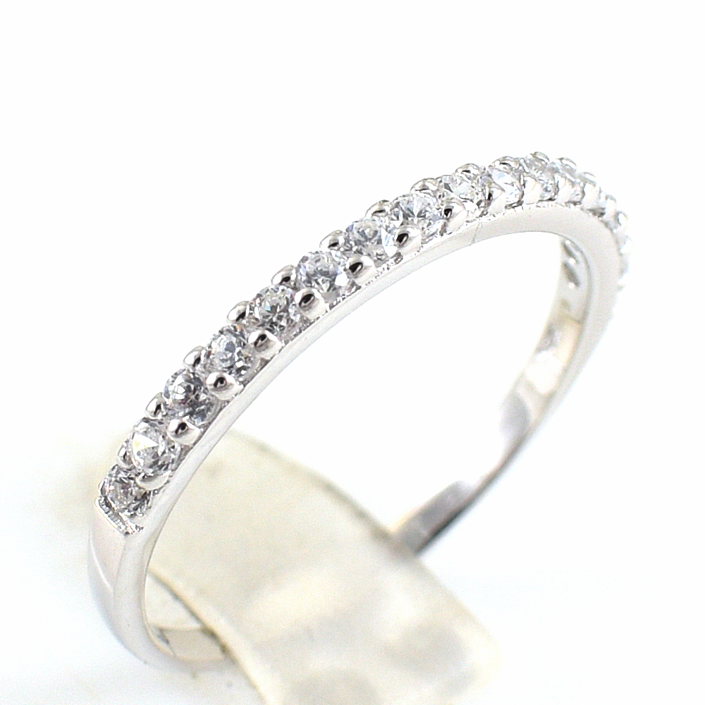 แหวนเงินแท้ราคาถูกชุบทองคำขาว เพชรCZแท้ 0.425 กะรัต งานประณีตสวยงาม สั่งผลิตค่ะ