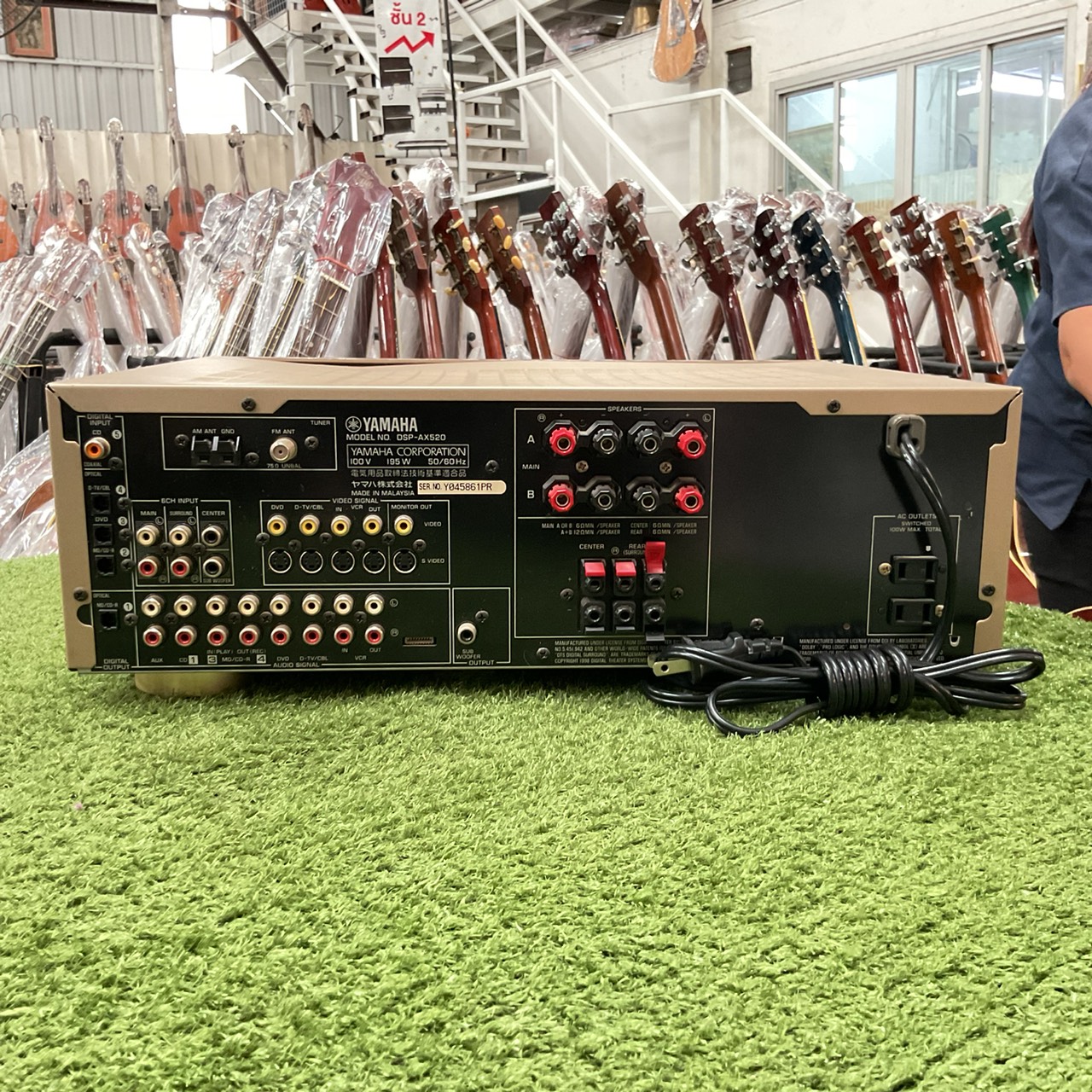 เครื่องขยายเสียง YAMAHA : DSP-AX520