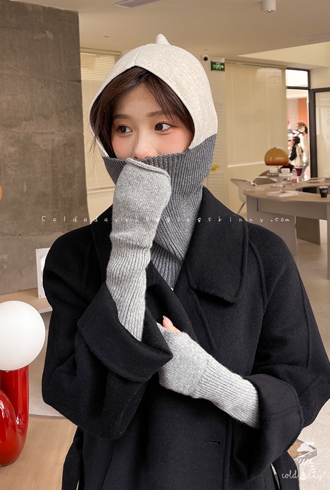 ปลอกแขนไหมพรม นิ้วสอด มี 4 สี