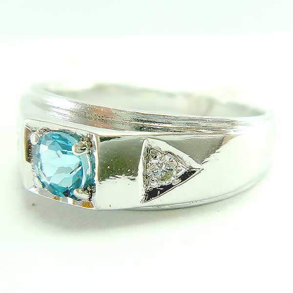 แหวนเงินแท้ราคาถูกชุบทองคำขาว สวิสบลูโทปาซแท้ 0.35 กะรัต เพชรCZ 0.05 กะรัต งานประณีตสวยงาม สั่งผลิตค่ะ