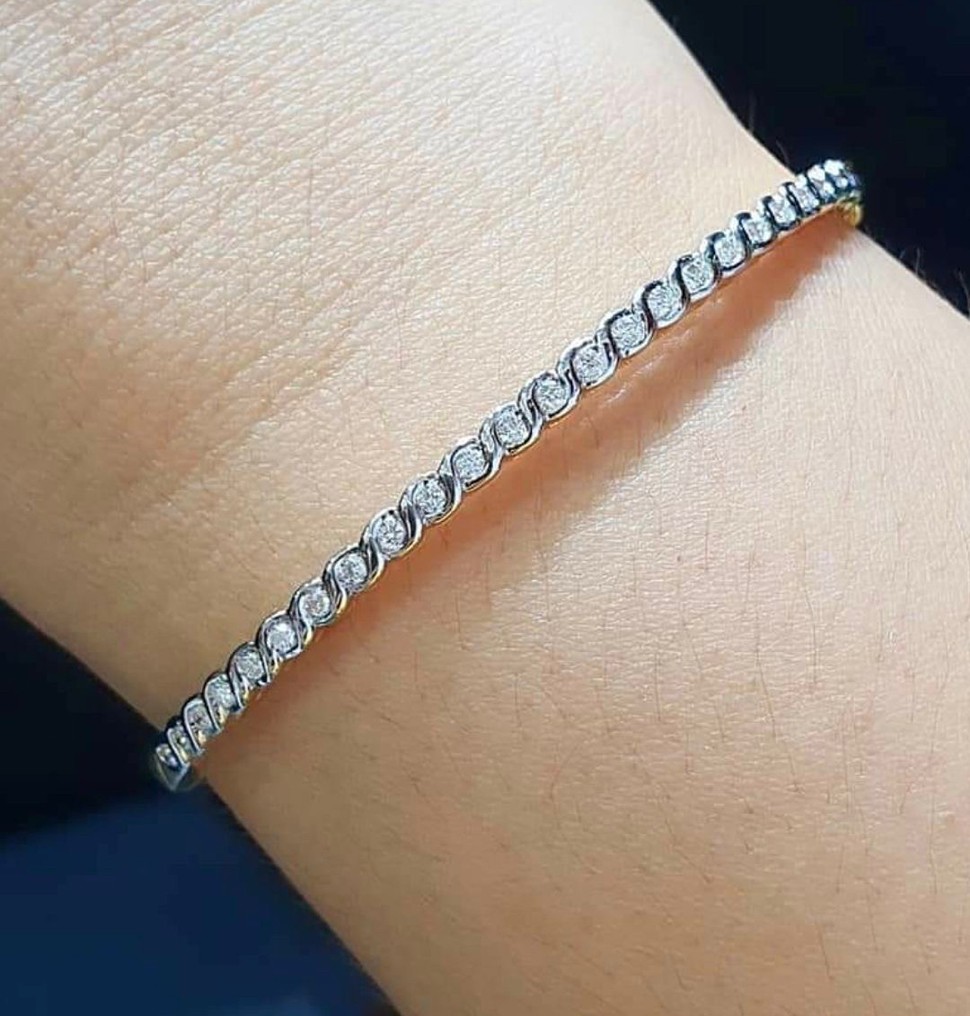 พร้อมส่งและสั่งผลิตกำไลทองเพชรแท้อินฟินิตี้เงินเข้าร่ำรวย ไม่มีที่สิ้นสุดค่ะ แต่งงาน หมั้น ใส่เที่ยว ออกงาน ทองคำ 9K เพชรเกสรแท้ 0.42 กะรัต 25 เม็ด ราคาถูกมาก ส่งฟรี