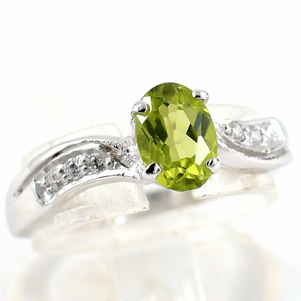 แหวนเงินแท้ราคาถูกชุบทองคำขาว เพอริดอทแท้ 0.95 กะรัต เพชรCZ 0.06 กะรัต งานประณีตสวยงาม สั่งผลิตค่ะ