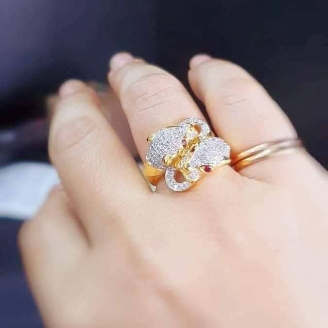 พร้อมส่งและสั่งผลิตแหวนเพชรแท้หัวเสือ แหวนแต่งงาน แหวนหมั้น ใส่เที่ยว ออกงาน แหวนทองคำ 9K เพชรกุหลาบแท้ 0.52 กะรัต 102 เม็ด ราคาถูกมาก ส่งฟรี