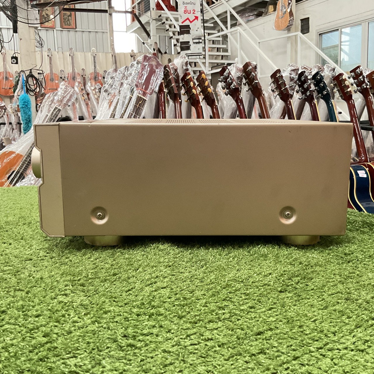 เครื่องขยายเสียง YAMAHA : DSP-AX520