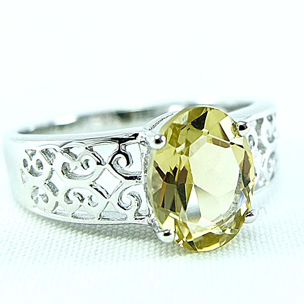 แหวนเงินแท้ราคาถูกชุบทองคำขาว พลอยแท้เลมอนควอทซ์ 1.80 กะรัต งานประณีตสวยงาม สั่งผลิตค่ะ