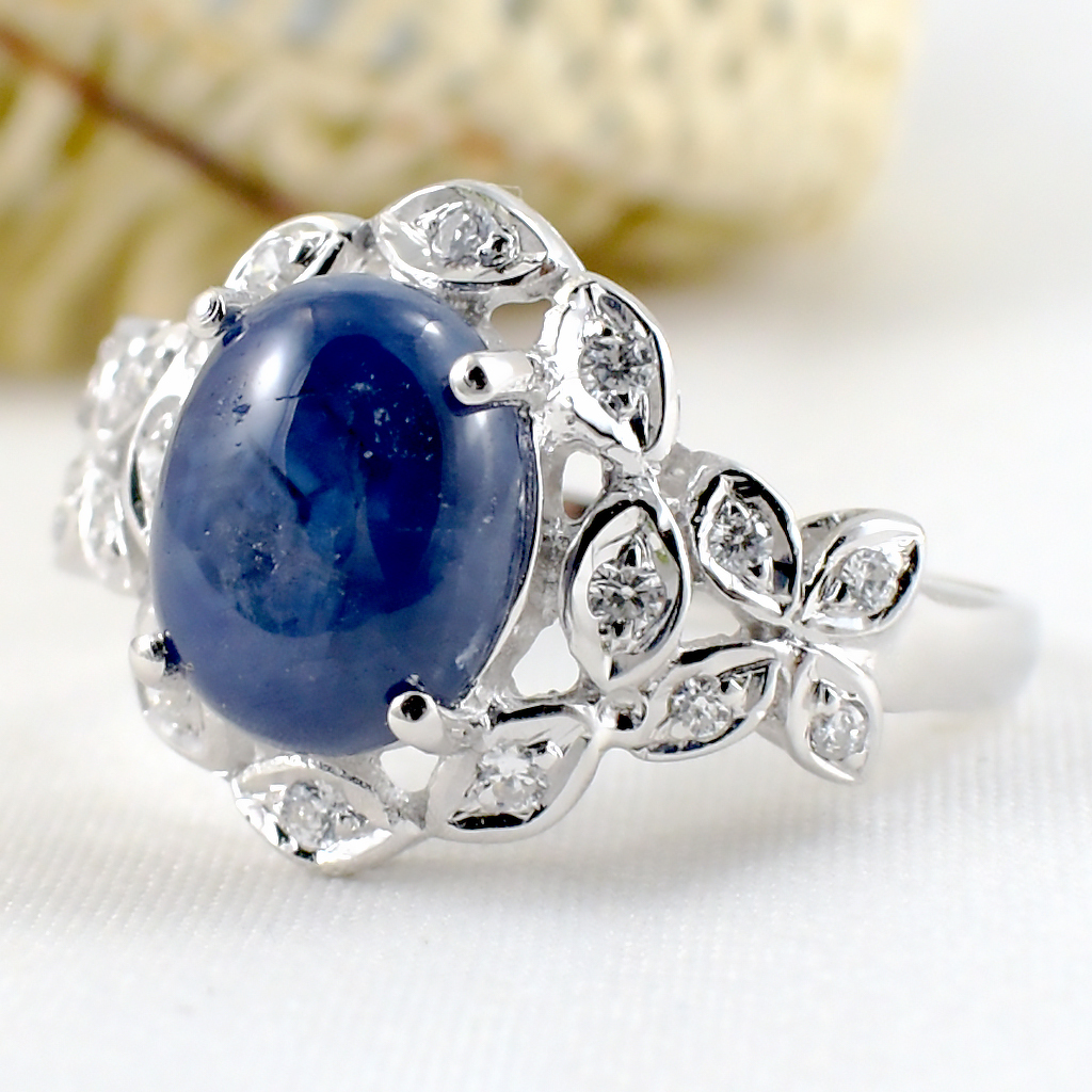 แหวนเงินแท้ราคาถูกชุบทองคำขาว ไพลินแท้ 4.25 กะรัต เพชรCZ 0.20 กะรัต งานประณีตสวยงาม สั่งผลิตค่ะ