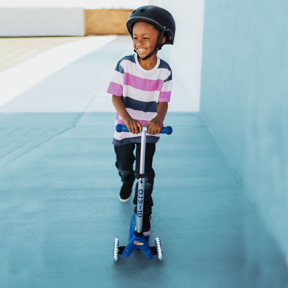 Micro Kickboard Mini Plus Kick Scooter with LED Lights