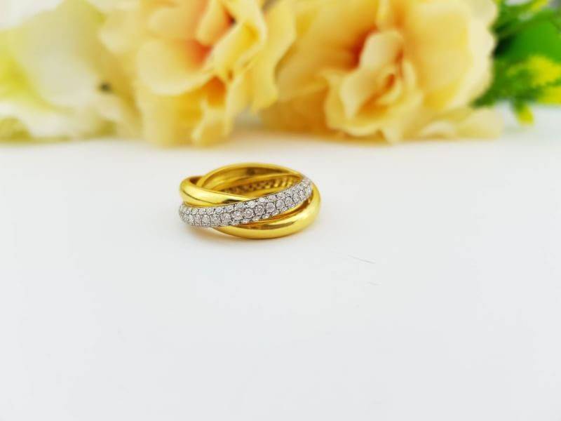 สั่งผลิตเพชรเบลเยี่ยมคัท แหวนแต่งงาน แหวนหมั้น ใส่เที่ยว ออกงาน แหวนทองคำ 18K เพชรแท้ 1.23 กะรัต 7.86 กรัม น้ำ 99 ราคาถูกมาก มีใบรับประกันค่ะ