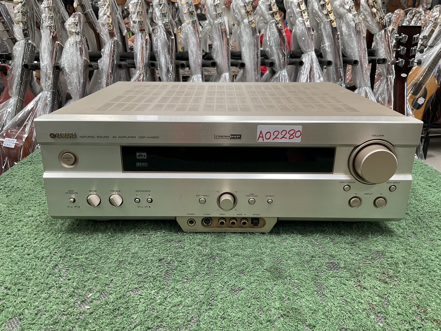เครื่องขยายเสียง YAMAHA : DSP-AX620