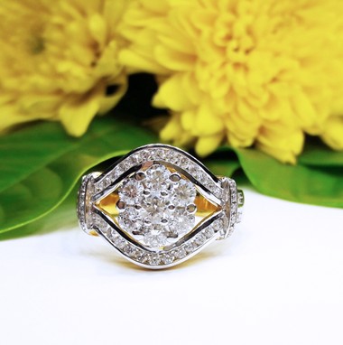 สั่งผลิตเพชรเบลเยี่ยมคัท แหวนแต่งงาน แหวนหมั้น ใส่เที่ยว ออกงาน แหวนทองคำ 18K เพชรแท้ 1.05 กะรัต 6.25 กรัม น้ำ 99 ราคาถูกมาก มีใบรับประกันค่ะ