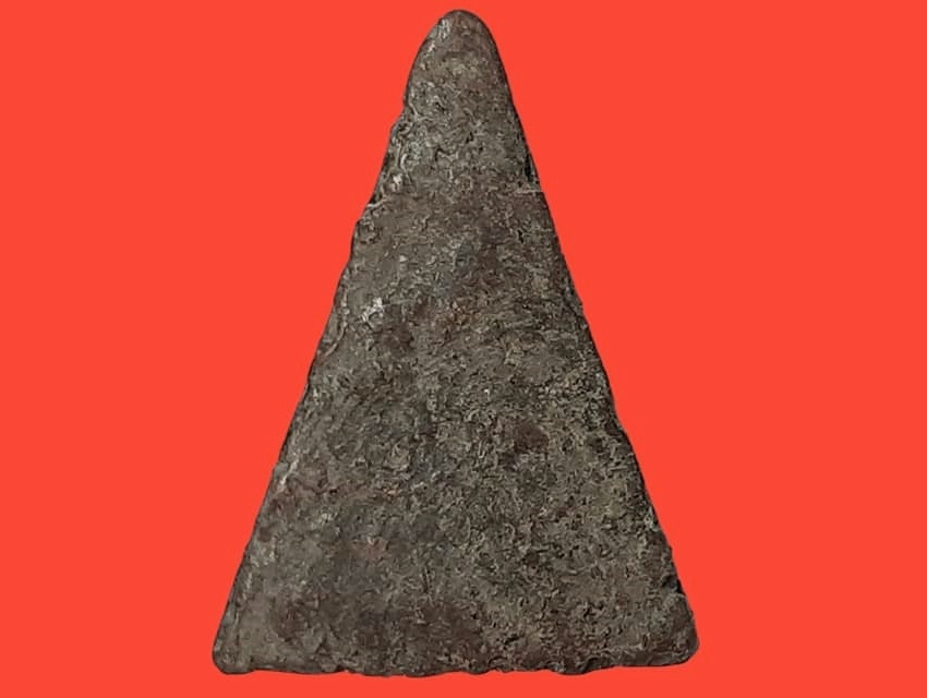 นางพญา หลวงพ่อแฉ่ง วัดบางพัง นนทบุรี เนื้อดิน พิมพ์ใหญ่เข่าตรง