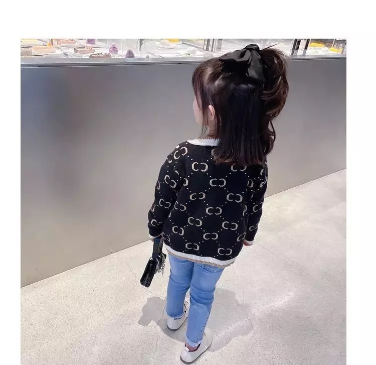 กันหนาว: เสื้อกันหนาวเด็ก กระดุมหน้า ผ้าสำลี