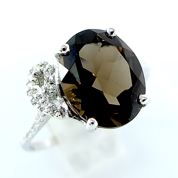 แหวนเงินแท้ราคาถูกชุบทองคำขาว พลอยแท้สโมกกี้ควอทซ์ 3.15 กะรัต เพชรCZ 0.182 กะรัต งานประณีตสวยงาม สั่งผลิตค่ะ