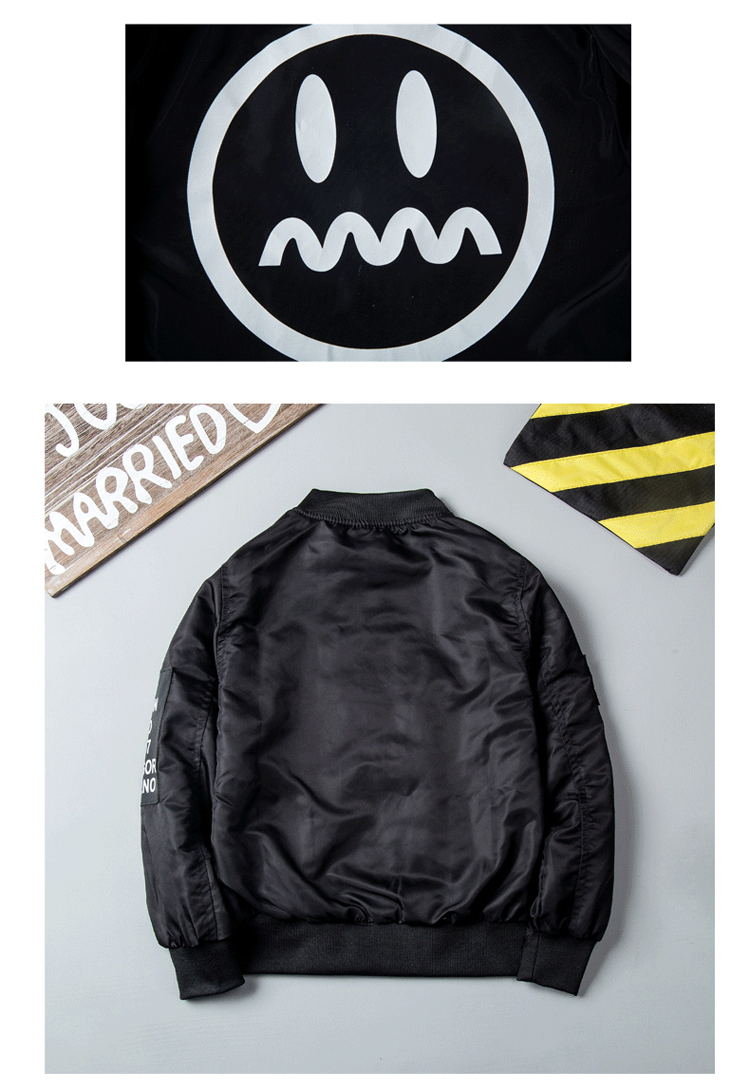 กันหนาว: เสื้อกันหนาวเด็ก สีแดง