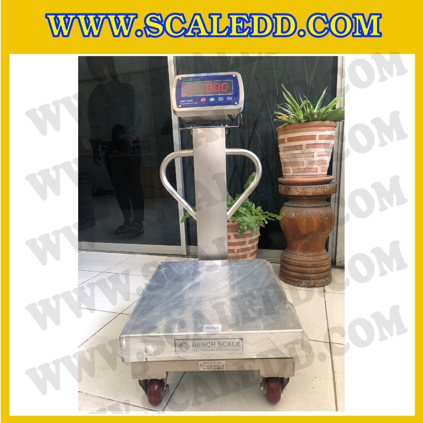 เครื่องชั่งตั้งพื้นกันน้ำสแตนเลสพร้อมล้อ 150kg รุ่น JWI-520 ขนาดแท่น 40x50 cm. เครื่องชั่งกันน้ำ150kg เครื่องชั่งดิจิตอล150kg ตาชั่งกันน้ำ 150kg ตาชั่งดิจิตอลกันน้ำสแตนเลสมีล้อ 150 กิโลกรัม พิกัด 150kg ความละเอียด 10g ยี่ห้อ JADEVER