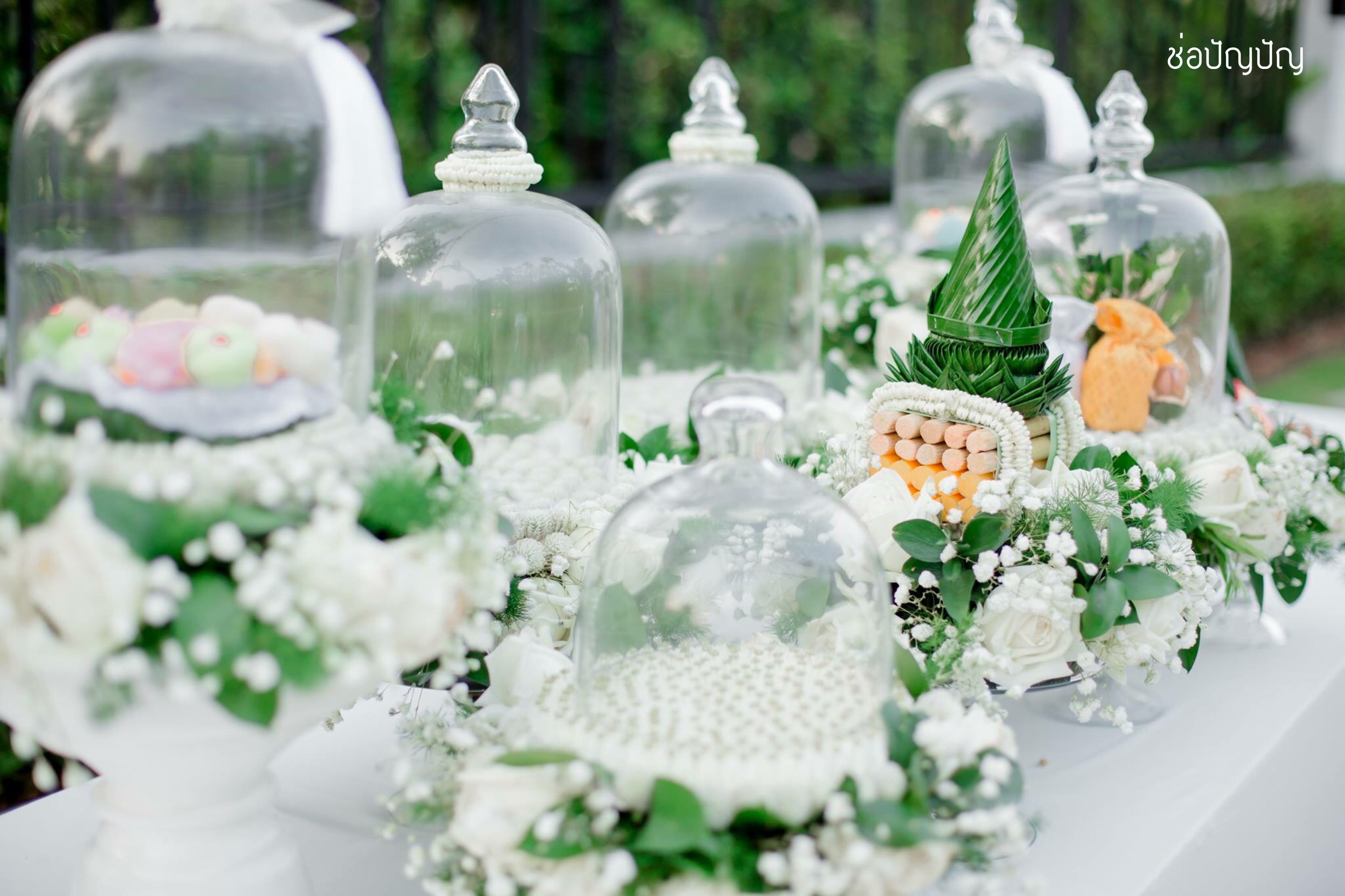 ขันหมากดอกไม้ปัก,ขันหมากสไตร์โมเดิร์น โทนขาวเขียว