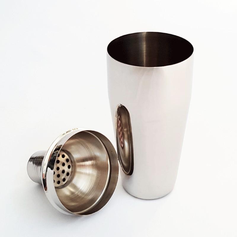 เชคเกอร์สเตนเลสผสมเหล้า 750 ซีซี ( Shaker ) ( สีเงิน )