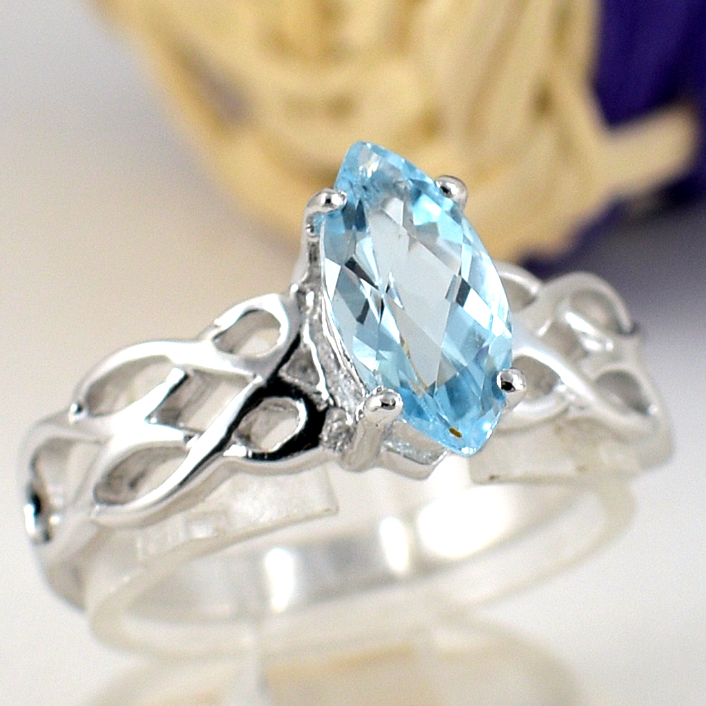 แหวนเงินแท้ราคาถูกชุบทองคำขาว สกายบลูโทปาซแท้ 1.25 กะรัต งานประณีตสวยงาม สั่งผลิตค่ะ