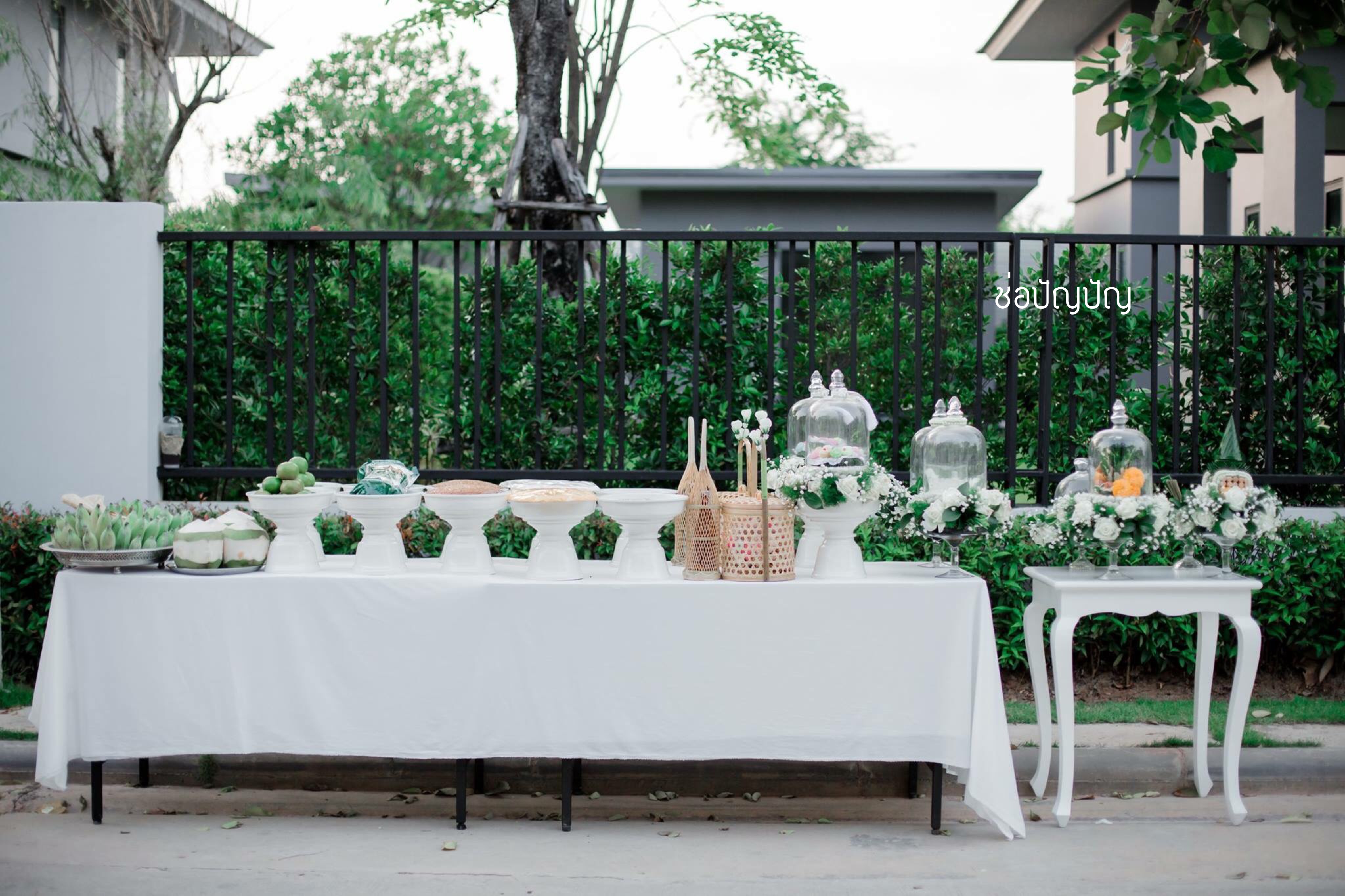 ขันหมากดอกไม้ปัก,ขันหมากสไตร์โมเดิร์น โทนขาวเขียว