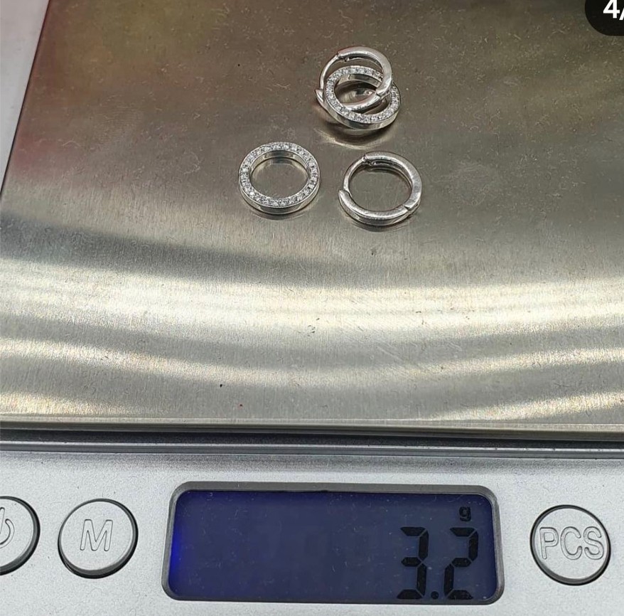 พร้อมส่งและสั่งผลิตต่างหูเพชรแท้ใส่ได้ 2 แบบค่ะ แต่งงาน หมั้น ใส่เที่ยว ออกงาน ทองคำ 9K เพชรเกสรแท้ 0.35 กะรัต 70 เม็๋ด ราคาถูกมาก ส่งฟรี