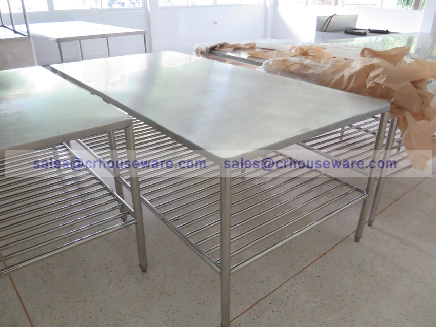 โต๊ะสเตนเลสสี่เหลี่ยม รหัส 002-UCN-1022,โต๊ะปฎิบัติการสเตนเลสส่งมหาวิทยาลัย 80*150 ซม