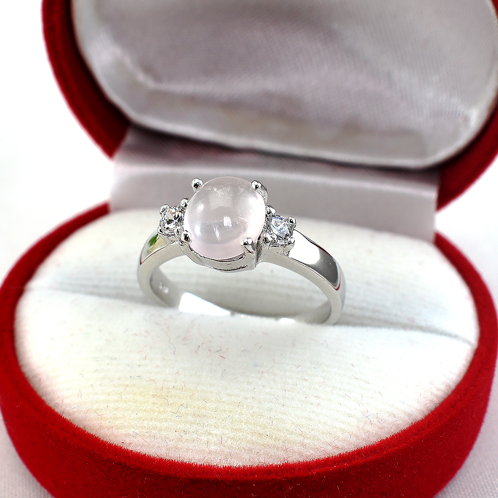 แหวนเงินแท้ราคาถูกชุบทองคำขาว พลอยแท้โรสควอทซ์ 1.85 กะรัต เพชรCZ 0.20 กะรัต งานประณีตสวยงาม สั่งผลิตค่ะ