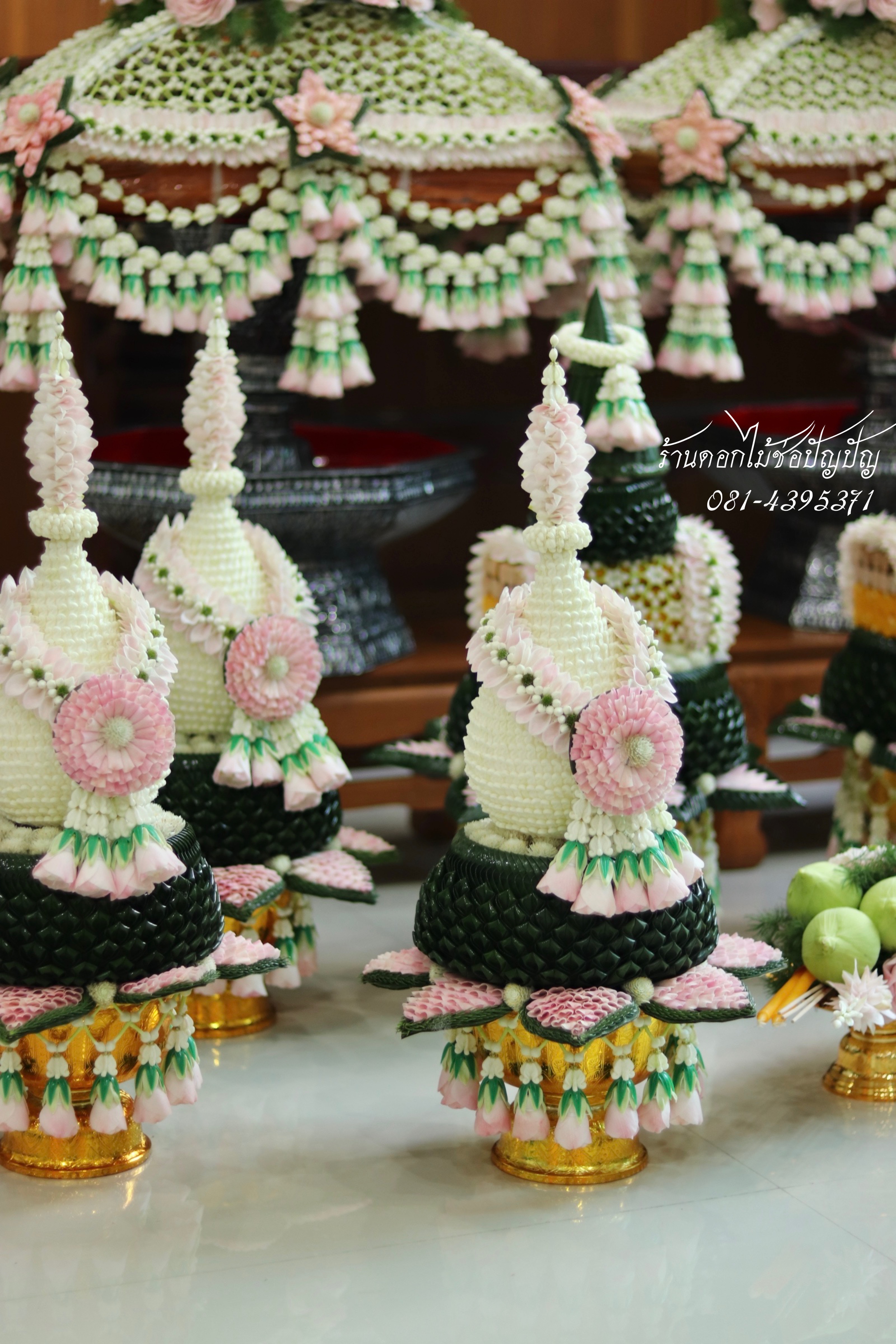 เครื่องบวชดอกไม้สด ชุดD11 (กรณีบวช2องค์)