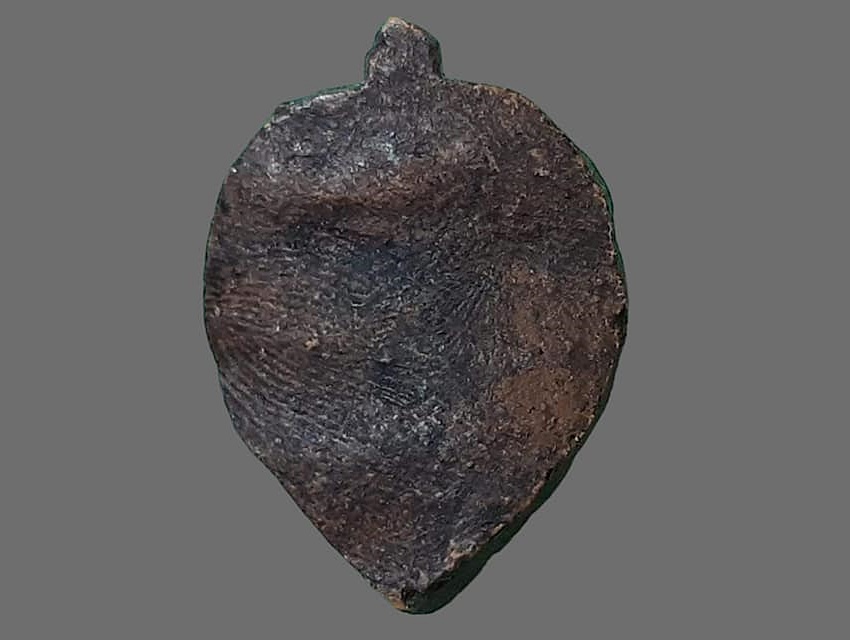 พระโพธิจักร หลวงพ่อลี วัดอโศการาม สมุทรปราการ เนื้อดิน ปี 2500 พิมพ์เล็ก