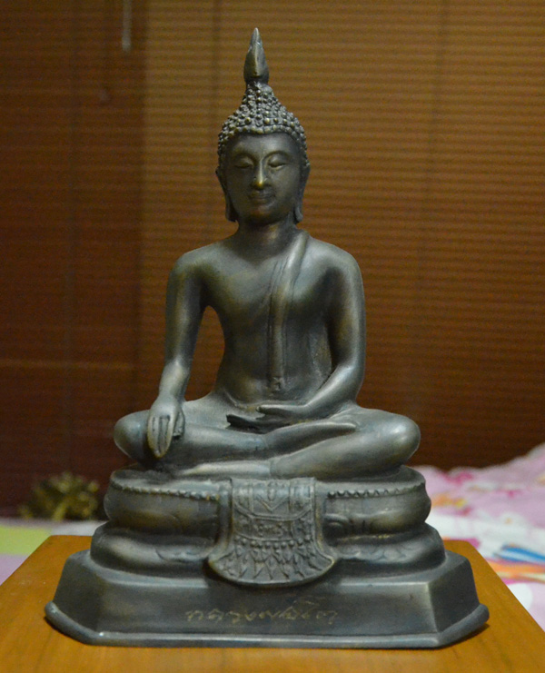 หลวงพ่อโต วัดปากน้ำโพใต้ ขนาด5นิ้ว สวยรมดำ เก่าๆ