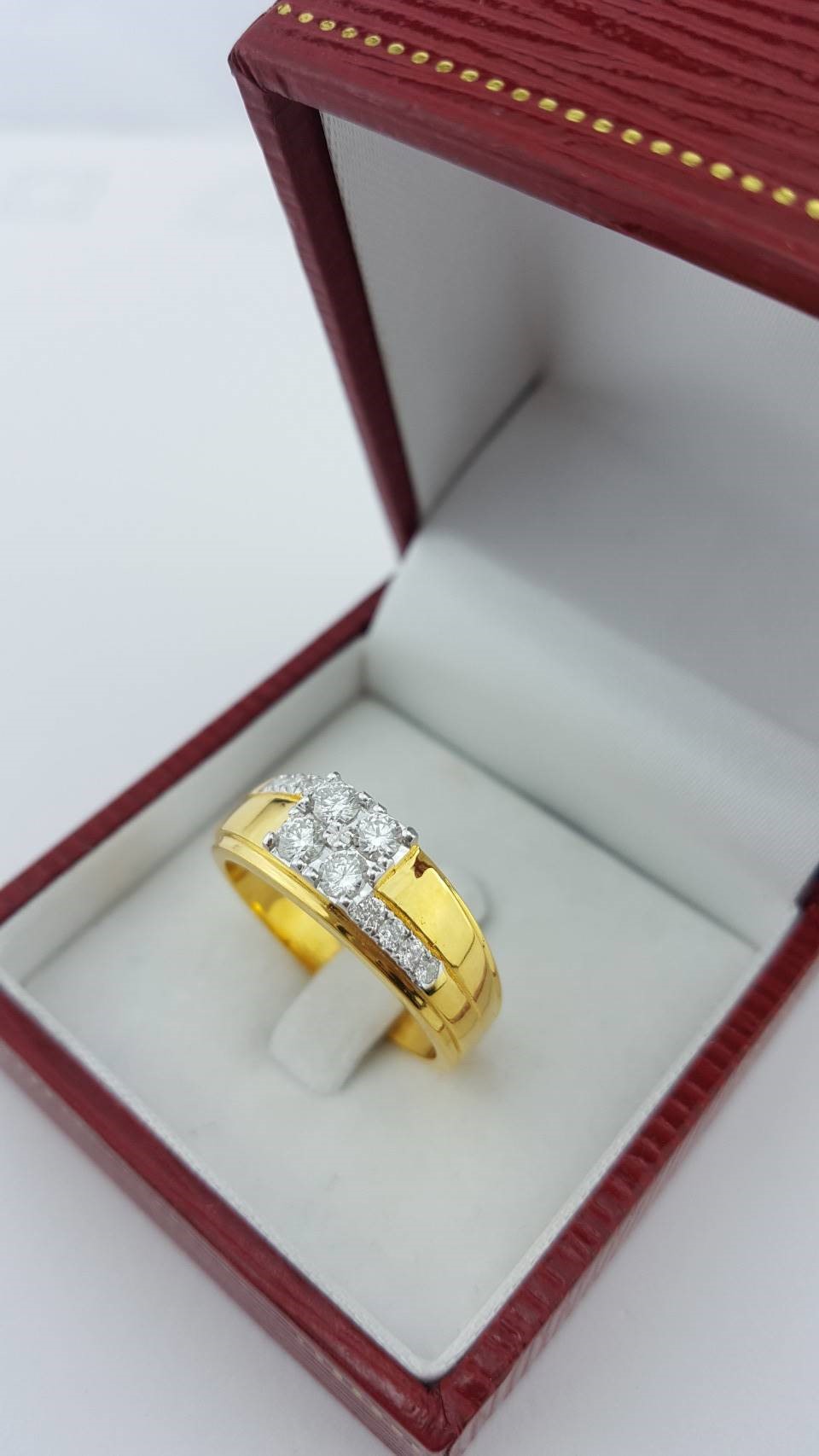 สั่งผลิตเพชรเบลเยี่ยมคัท แหวนแต่งงาน แหวนหมั้น ใส่เที่ยว ออกงาน แหวนทองคำ 18K เพชรแท้ 0.49 กะรัต 6.33 กรัม น้ำ 99 ราคาถูกมาก มีใบรับประกันค่ะ