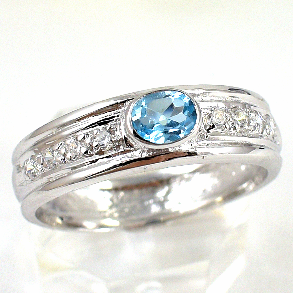 แหวนเงินแท้ราคาถูกชุบทองคำขาว สวิสบลูโทปาซแท้ 0.55 กะรัต เพชรCZ 0.24 กะรัต งานประณีตสวยงาม สั่งผลิตค่ะ