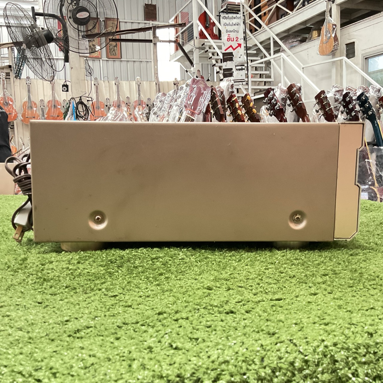 เครื่องขยายเสียง YAMAHA : DSP-AX620