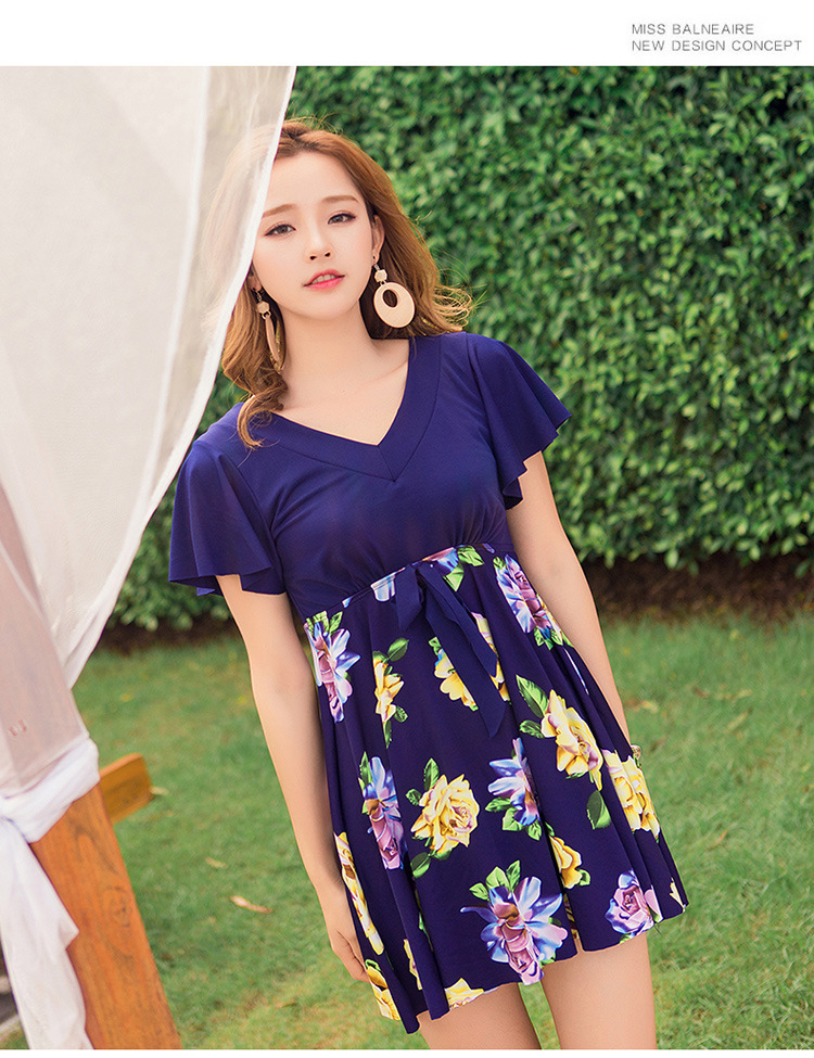 ชุดว่ายน้ำ เซต 2ชิ้น ชุด+กางเกง รอบอก 35-40 รอบเอว 27-33สะโพก 36-42 นิ้ว ยาว 30 นิ้ว ผ้าไม่หนานะคะ