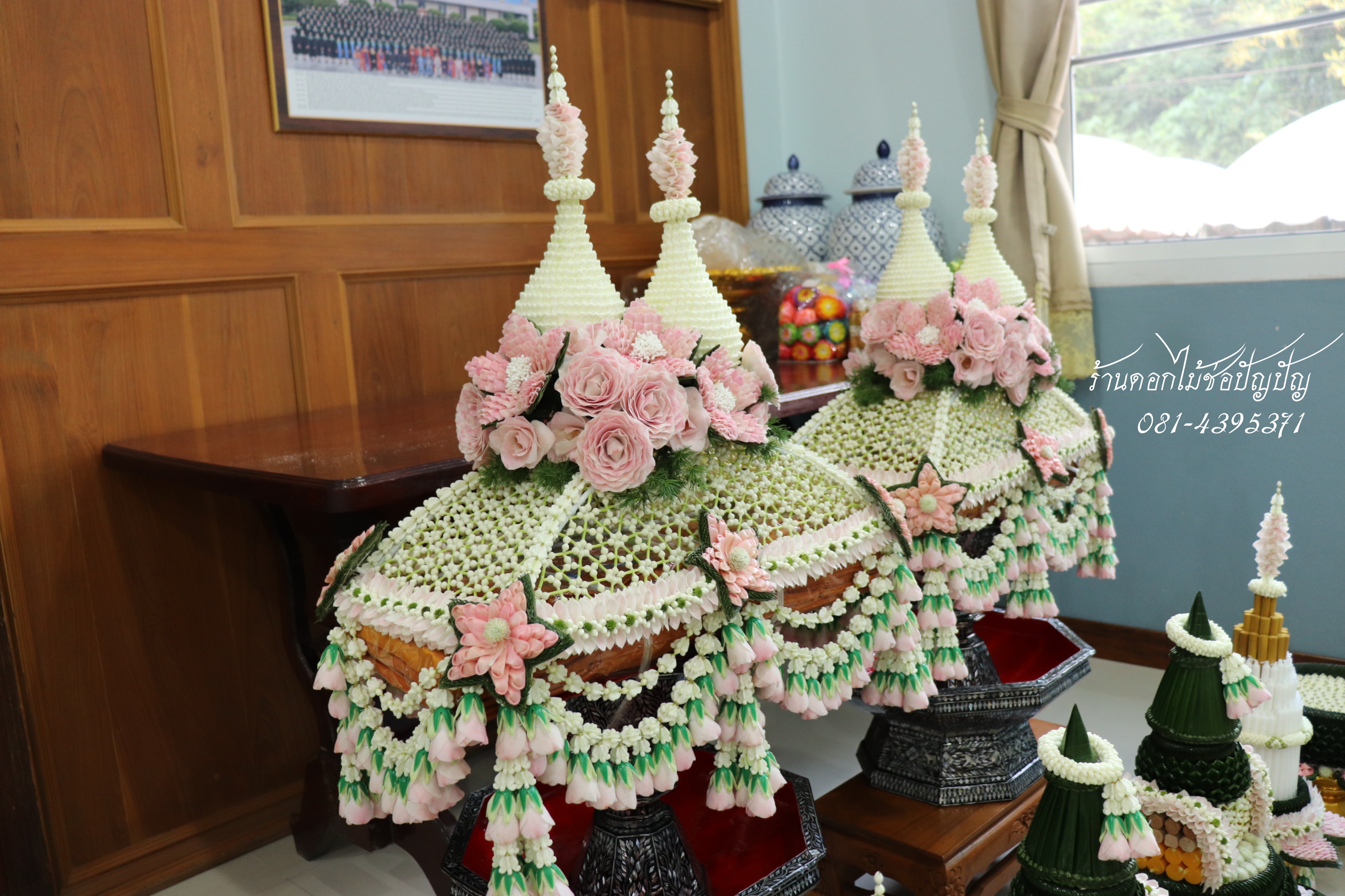 เครื่องบวชดอกไม้สด ชุดD11 (กรณีบวช2องค์)