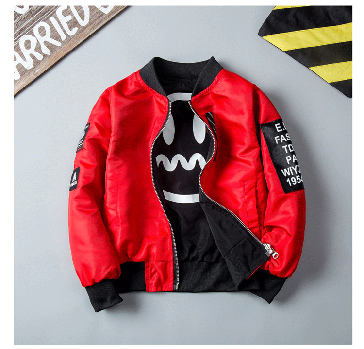 กันหนาว: เสื้อกันหนาวเด็ก สีแดง