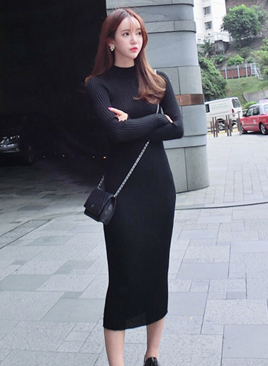ชุดเดรสแฟชั่นไหมพรมถักสองชั้นใส่ออกงาน ได้สวยหรูจ้า