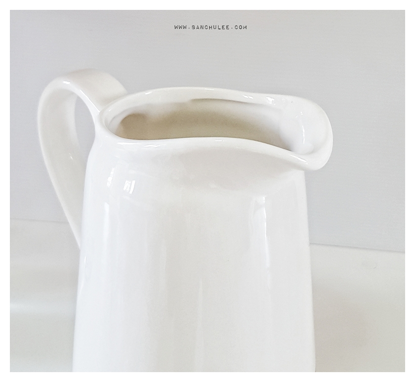 Country Kitchen Ceramic Vase แจกันเซรามิค ทรงเหยือก
