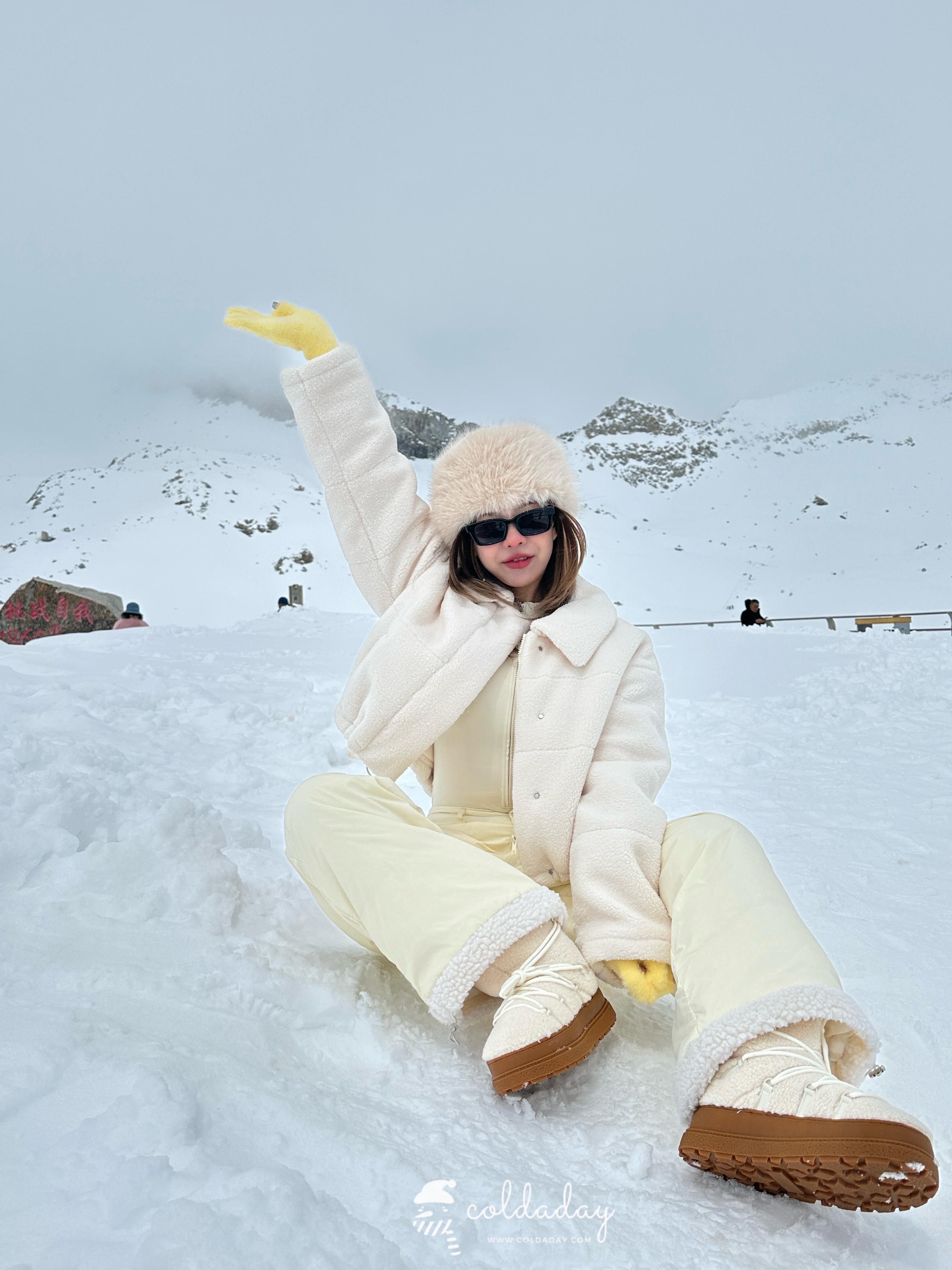 กางเกงขนเป็ดกันหิมะ รุ่น Snowy Puff Pants