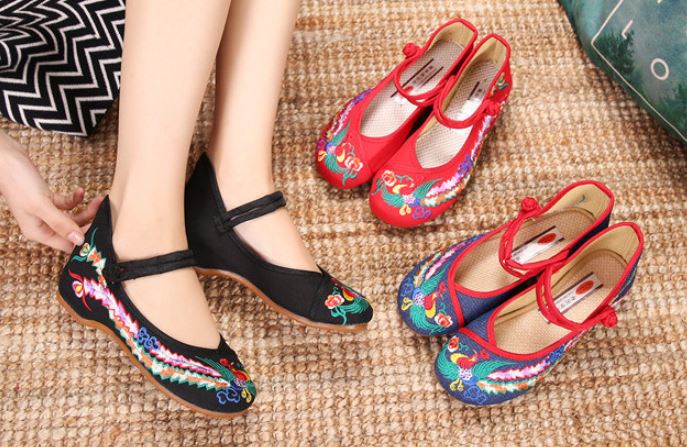 รองเท้าจีน คัชชู ลายดอกโบตั๋น นกยูงแฉก