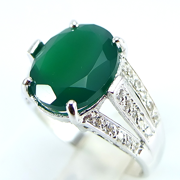 แหวนเงินแท้ราคาถูกชุบทองคำขาว พลอยแท้กรีนอะเกท 4.15 กะรัต เพชรCZ 0.21 กะรัต งานประณีตสวยงาม สั่งผลิตค่ะ