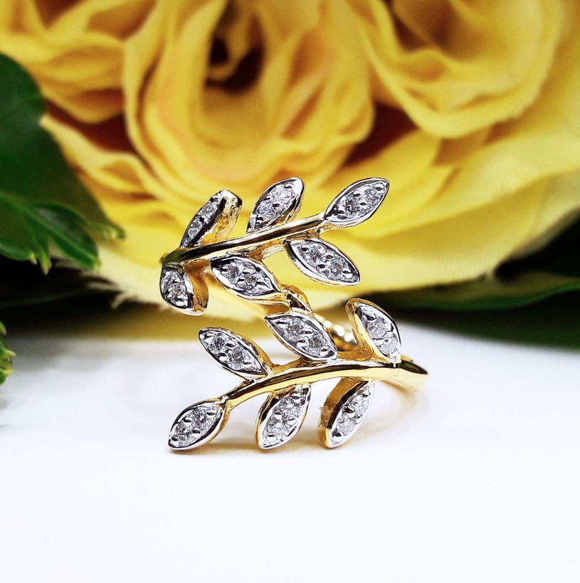 สั่งผลิตเพชรเบลเยี่ยมคัท แหวนแต่งงาน แหวนหมั้น ใส่เที่ยว ออกงาน แหวนทองคำ 18K เพชรแท้ 0.27 กะรัต 5.60 กรัม น้ำ 99 ราคาถูกมาก มีใบรับประกันค่ะ