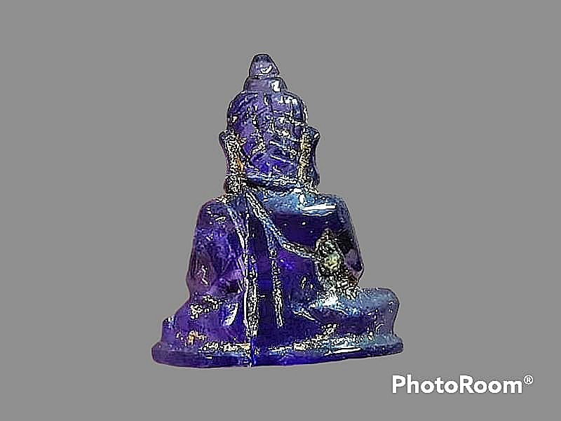 พระแก้ว กรุฮอด หินจุยเจีย (สีม่วง)