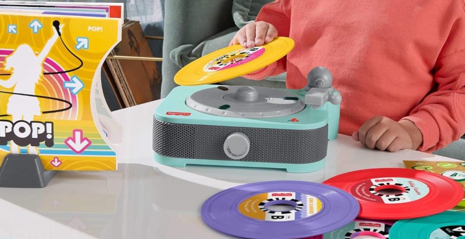 เครื่องเล่นแผ่นเสียงดนตรี Fisher-Price® Deluxe Rockin’ Record Player