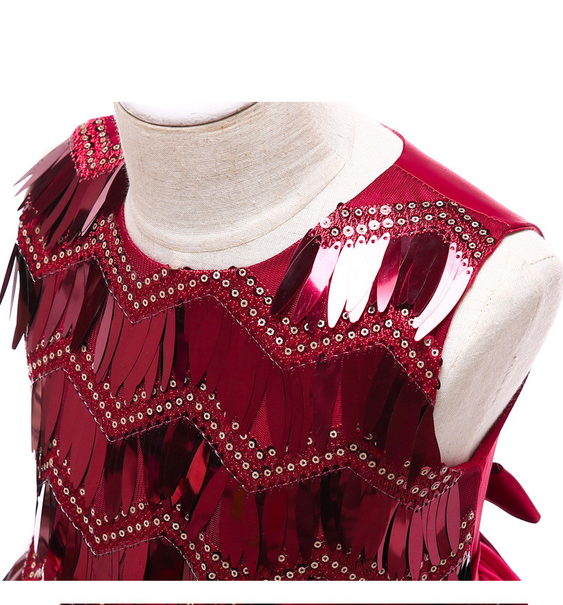 ชุดออกงานเด็ก เดรสระบายชั้น แต่งขนนก