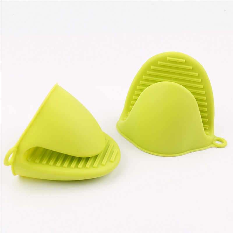 ถุงมือซิลิโคนกันความร้อนจับหูหม้อ ( 2 ชิ้น ) สีเขียว