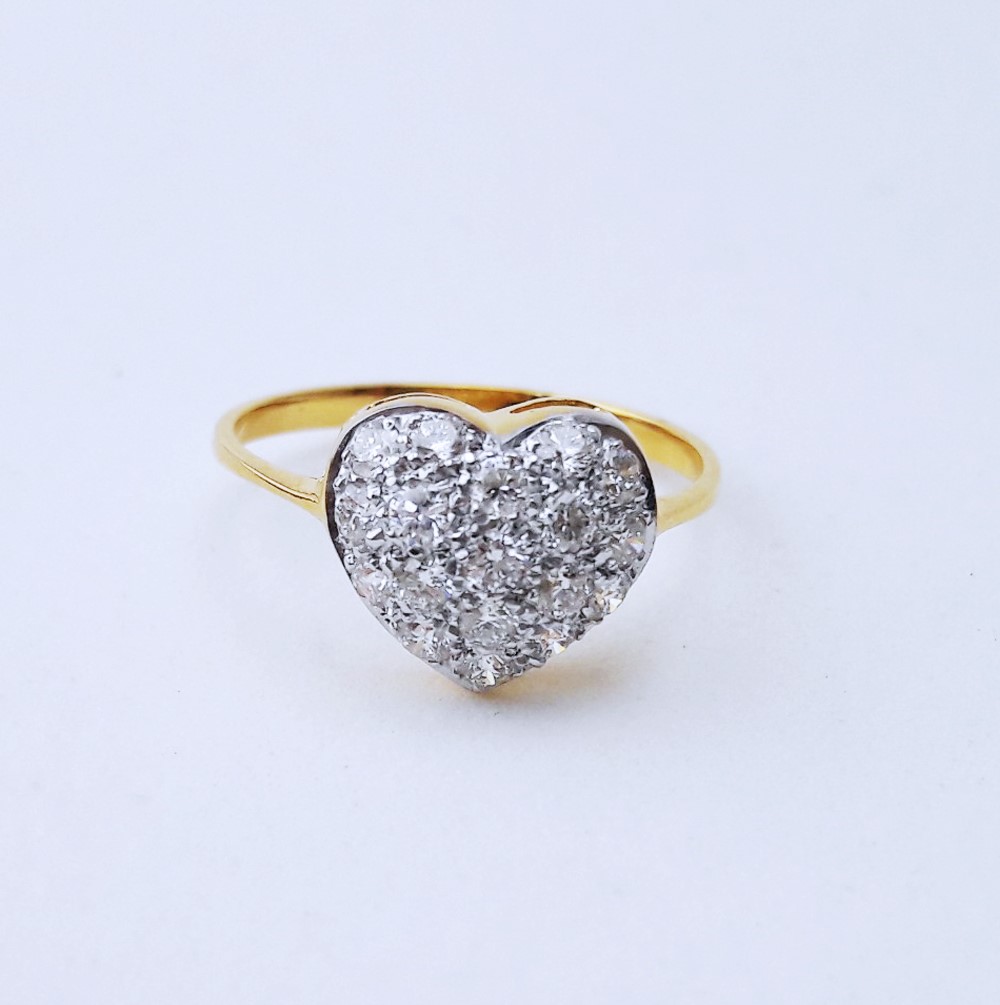 สั่งผลิตเพชรเบลเยี่ยมคัท แหวนแต่งงาน แหวนหมั้น ใส่เที่ยว ออกงาน แหวนทองคำ 18K เพชรแท้ 0.53 กะรัต 2.15 กรัม น้ำ 99 ราคาถูกมาก มีใบรับประกันค่ะ