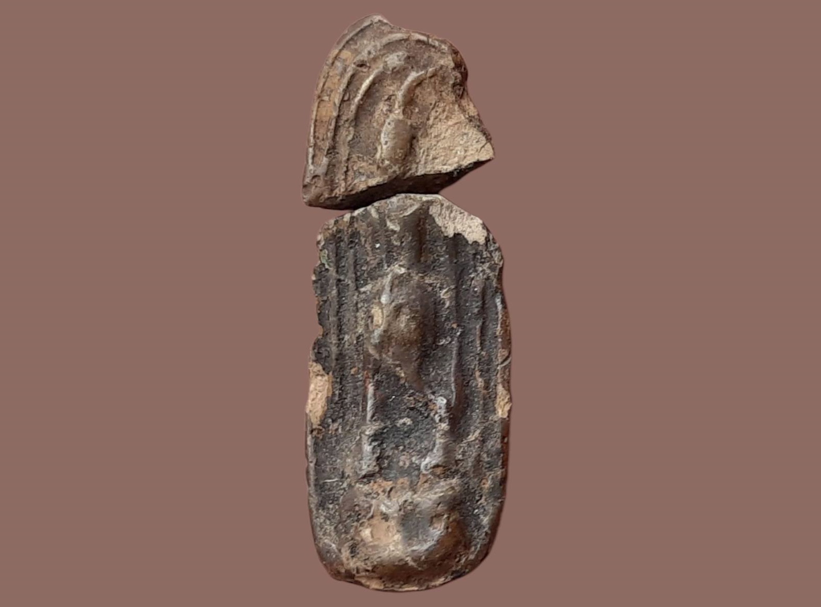 พระลีลาหย่อง กรุสรรค์ จ.ชัยนาท สภาพหักชำรุุด คุณค่าทางประวัติศาสตร์ไม่ได้ลดลง เอาไว้ศึกษาพิมพ์ทรงเนื้อพระ สภาพสวยๆหลายหมื่น