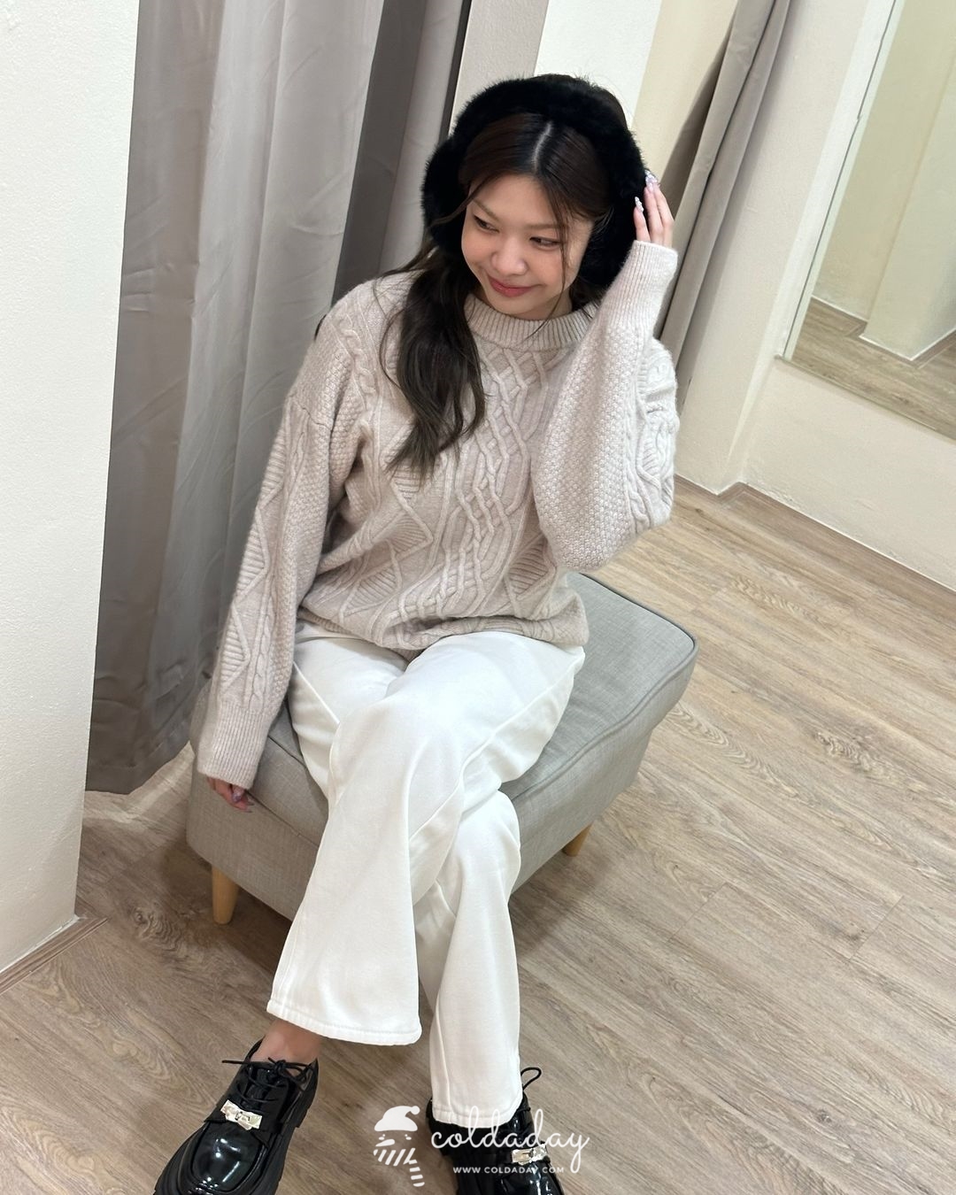 Winter White Jeans กางเกงยีนส์กันหนาวทรงขาตรงสีขาว