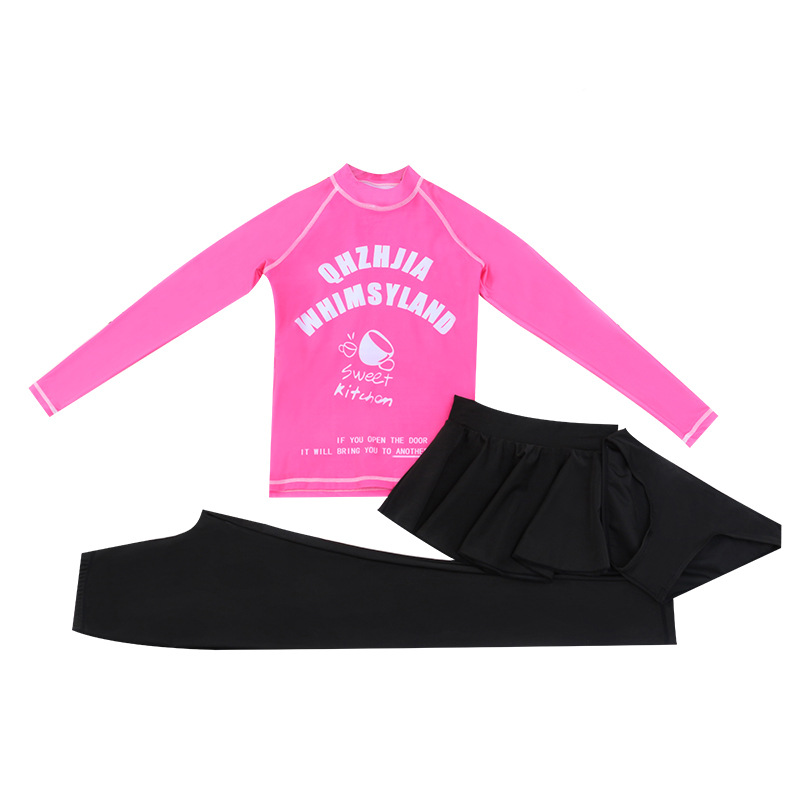 ชุดว่ายน้ำไซส์ xl เซต 4 ชิ้น ผ้ากัน uv มีเสื้อ กางเกงขายาว กระโปรง และ บิกินีค่ะ รอบอก 35-40 รอบเอว 25-32 สะโพก 38-46 นิ้ว ผ้าดี งานสวยค่ะ