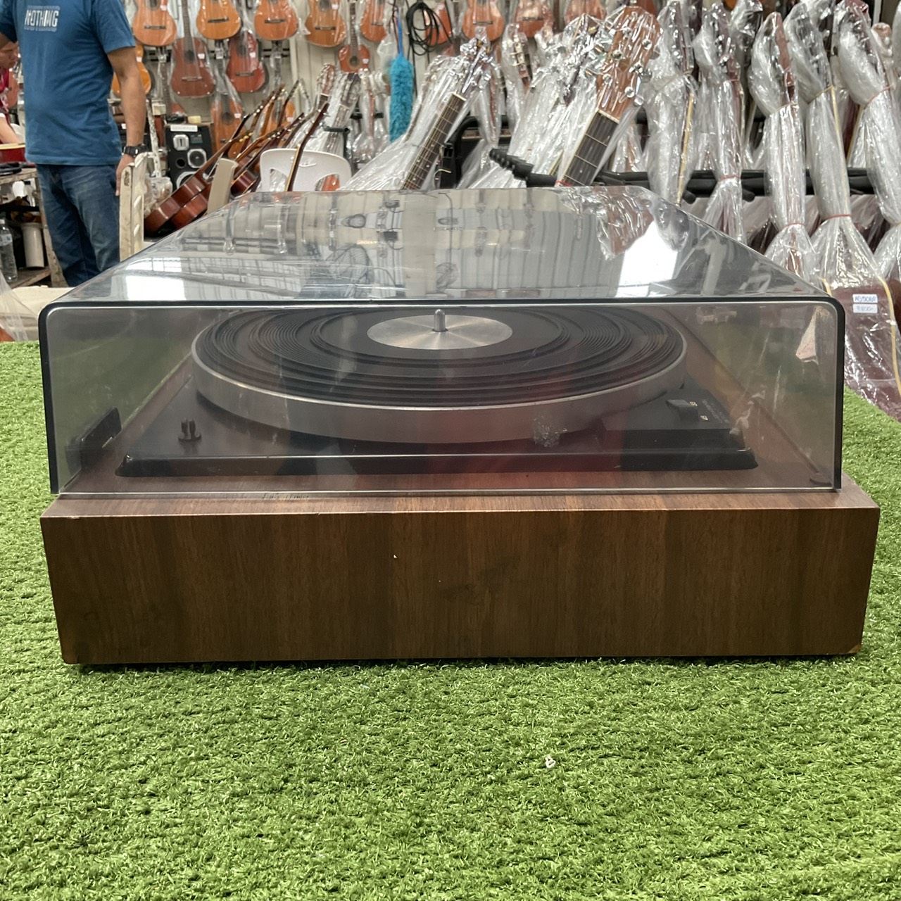 เครื่องเล่นแผ่นเสียง Technics